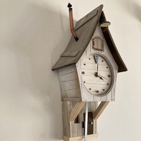 Orologio a cucu' "La Casetta nel cuore del bosco Tenebroso" - immagine 3
